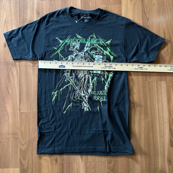๐ NWT Metallica And Justice For All T-Shirt size Small Hot Topic ๐ - Picture 3 of 6
